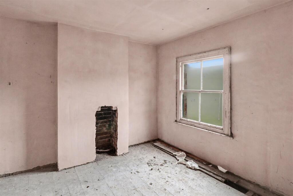 8, Slaney Street photo 4