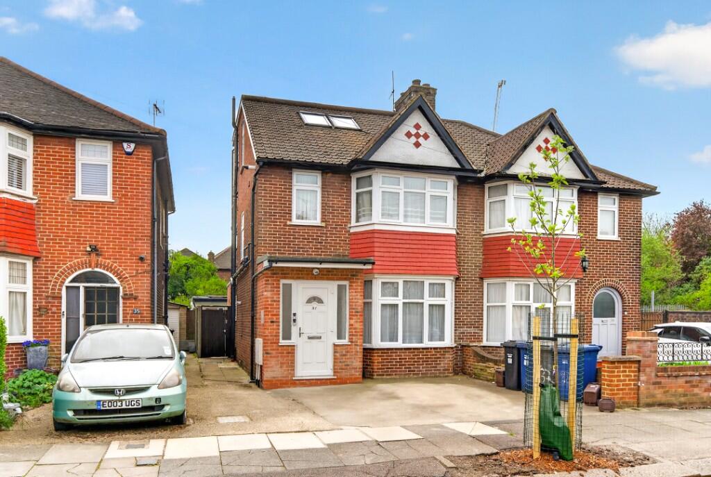 Main image of property: Chiltern Gardens, London, NW2