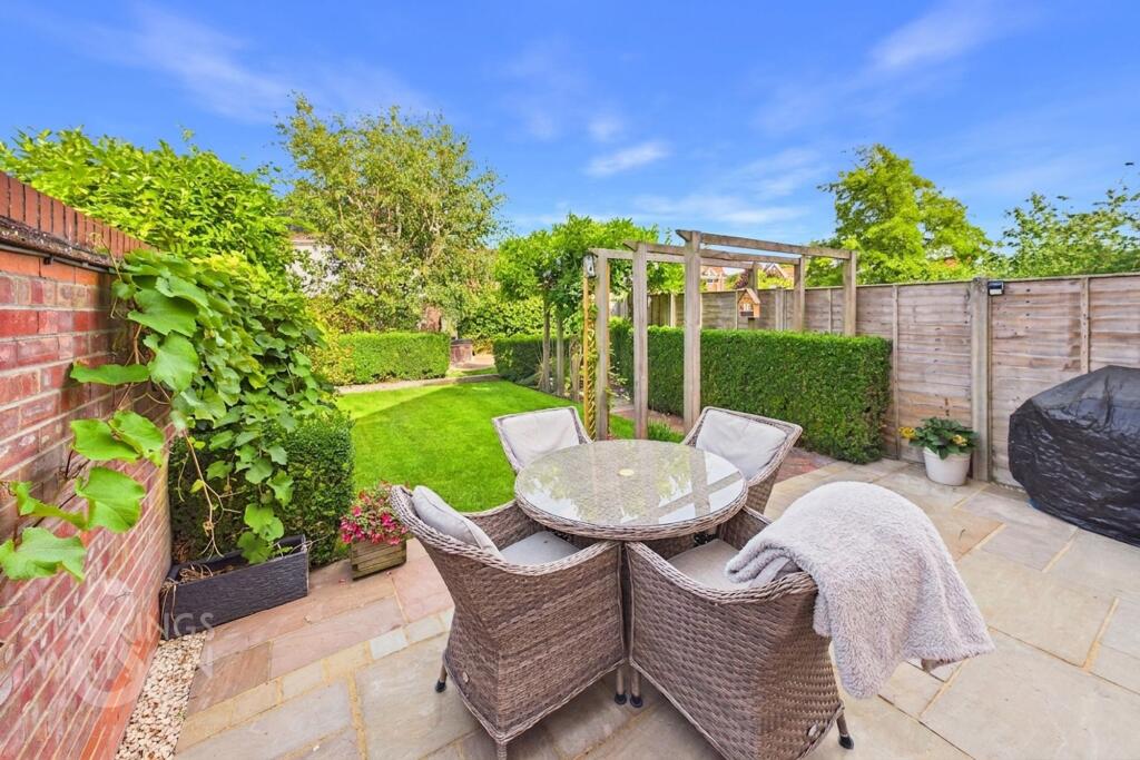House in Ipswich - View 4