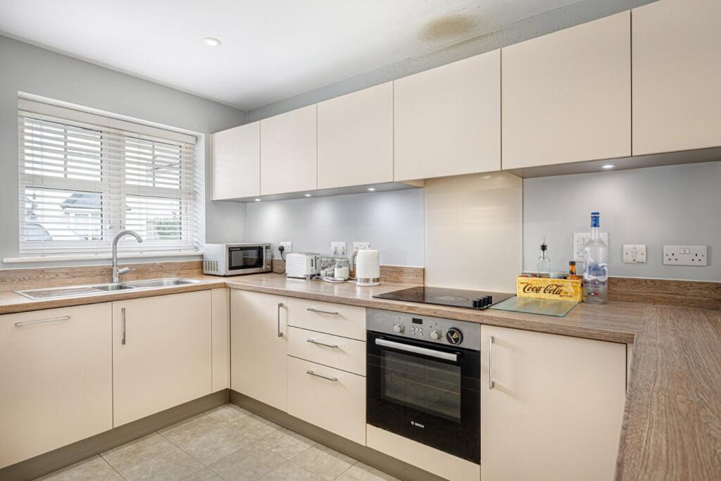 Franklin Drive, Elsenham, Bishop's Stortford, Essex, CM22 photo 2