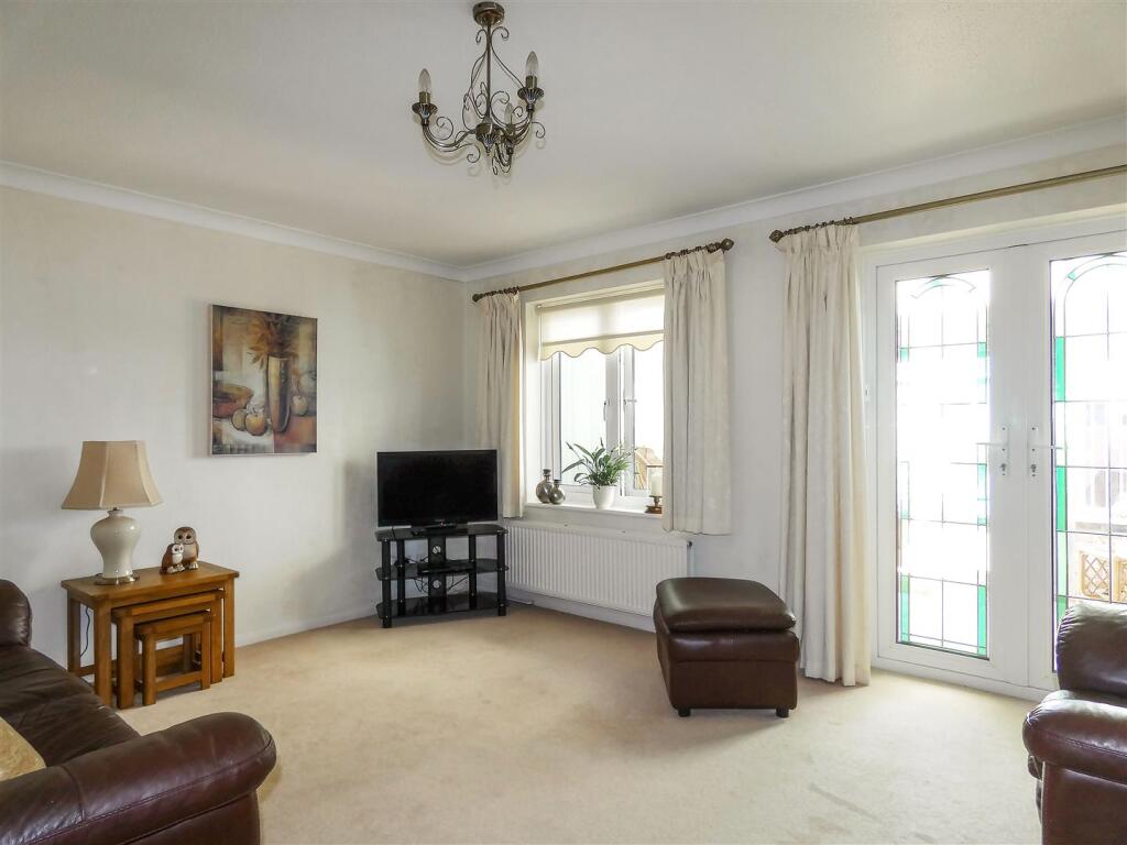 House in Arun, Rustington - View 3