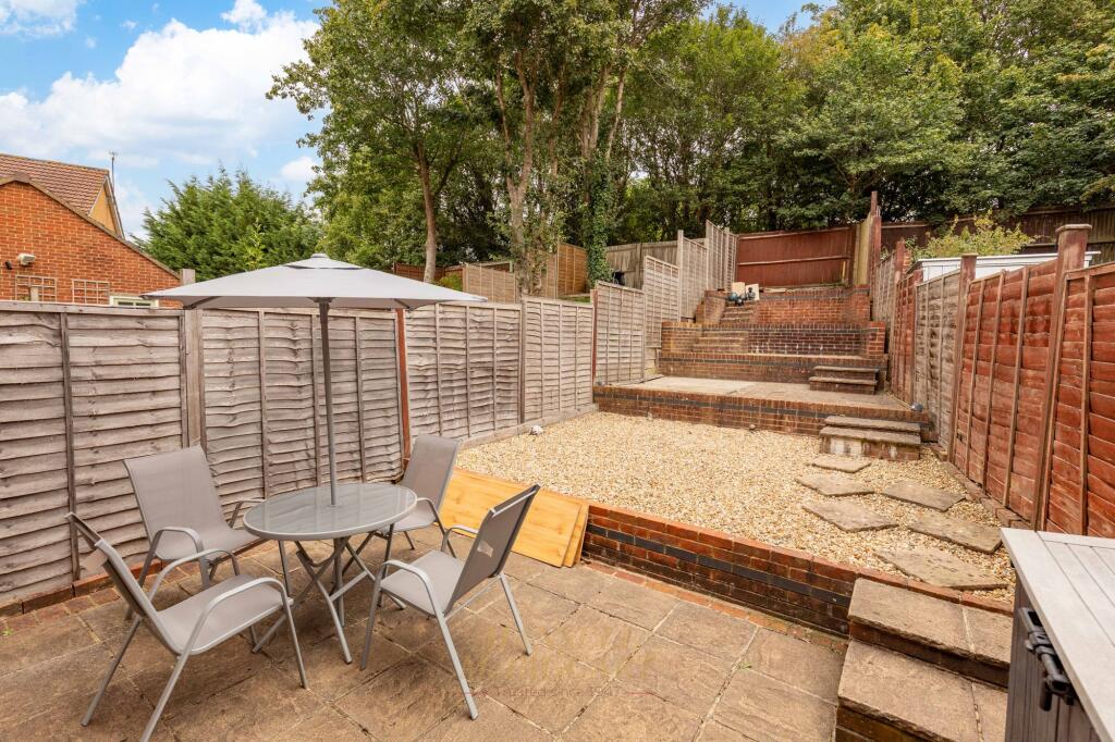 House in Crawley, Broadfield - View 4