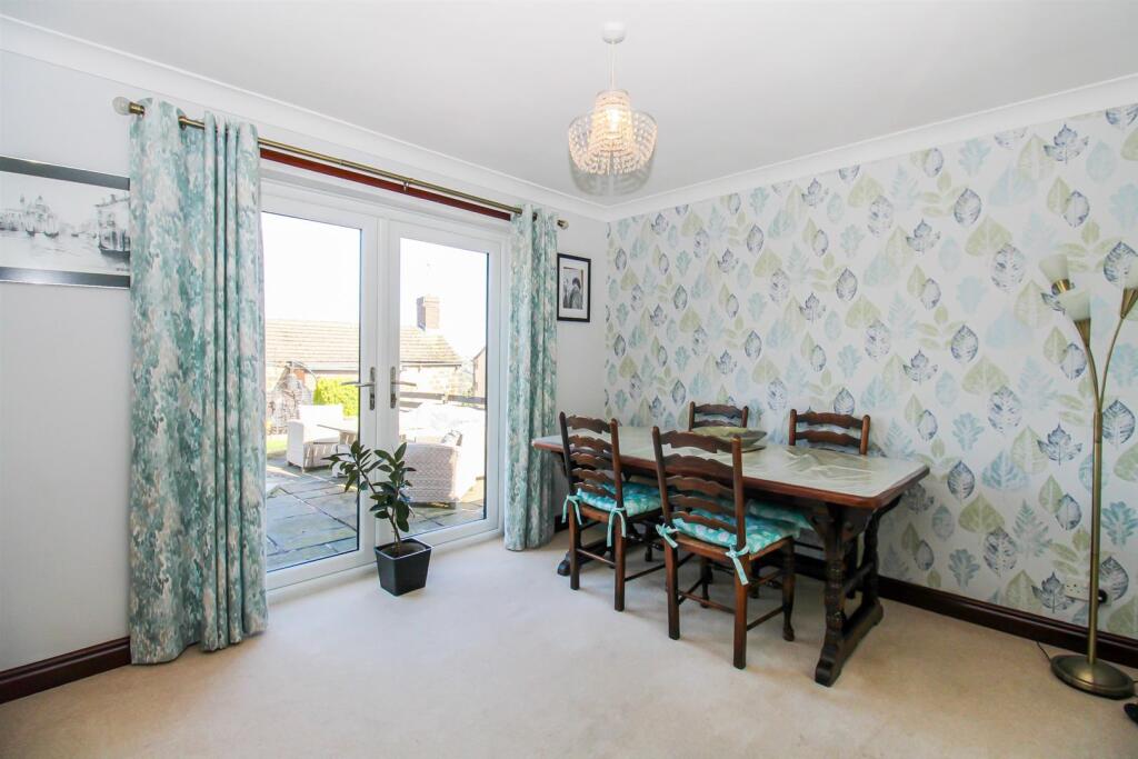 House in Kirklees, Combs, Thornhill Lees - View 6