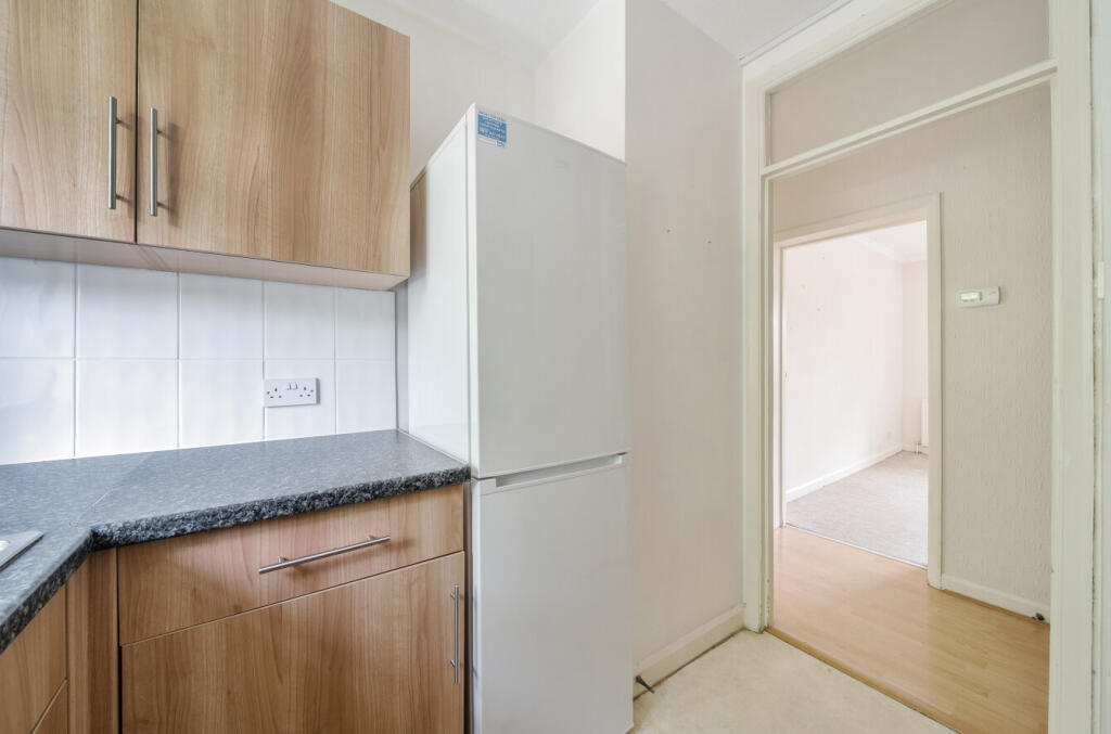Apartment in Brighton, Withdean - View 5