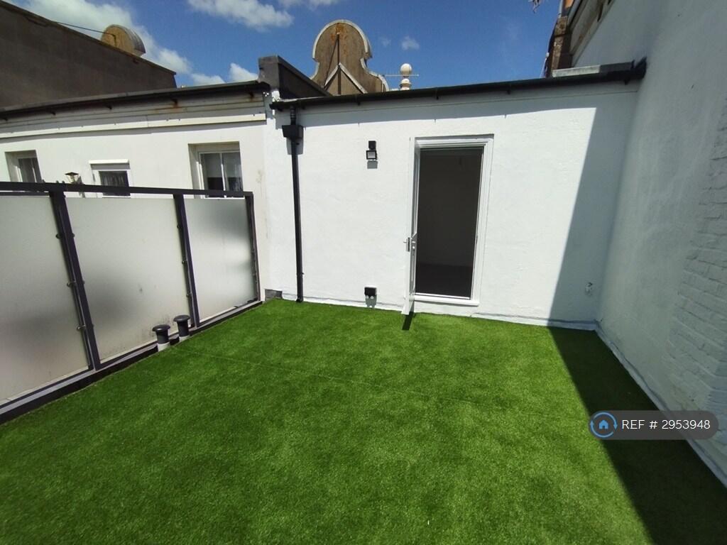 Main image of property: Clarence Square, Brighton, BN1