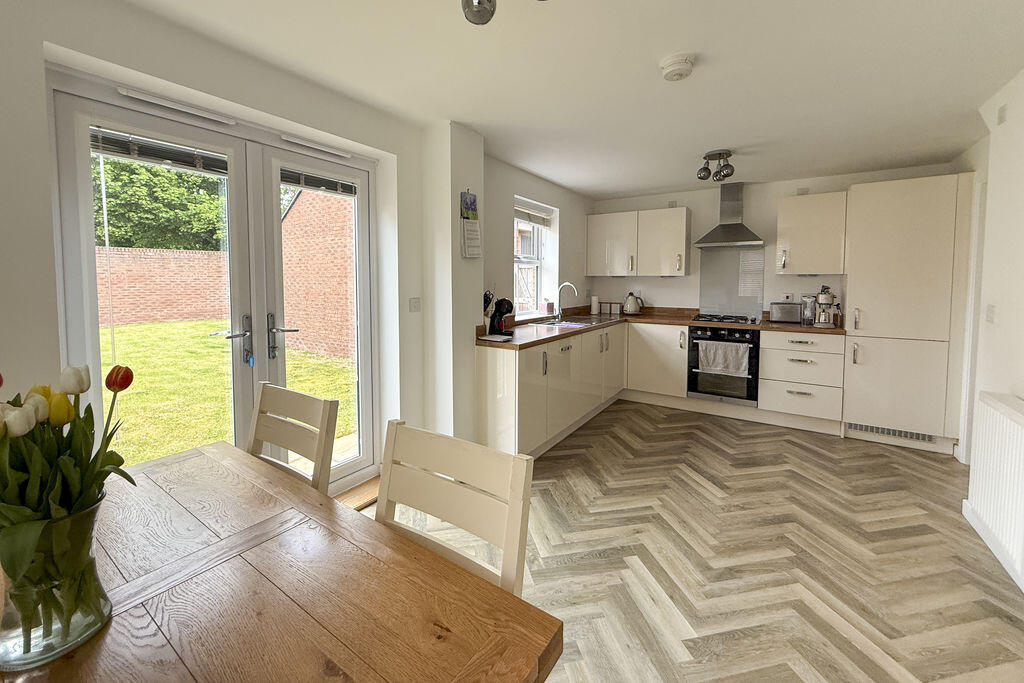 House in Taunton, Priorswood - View 2