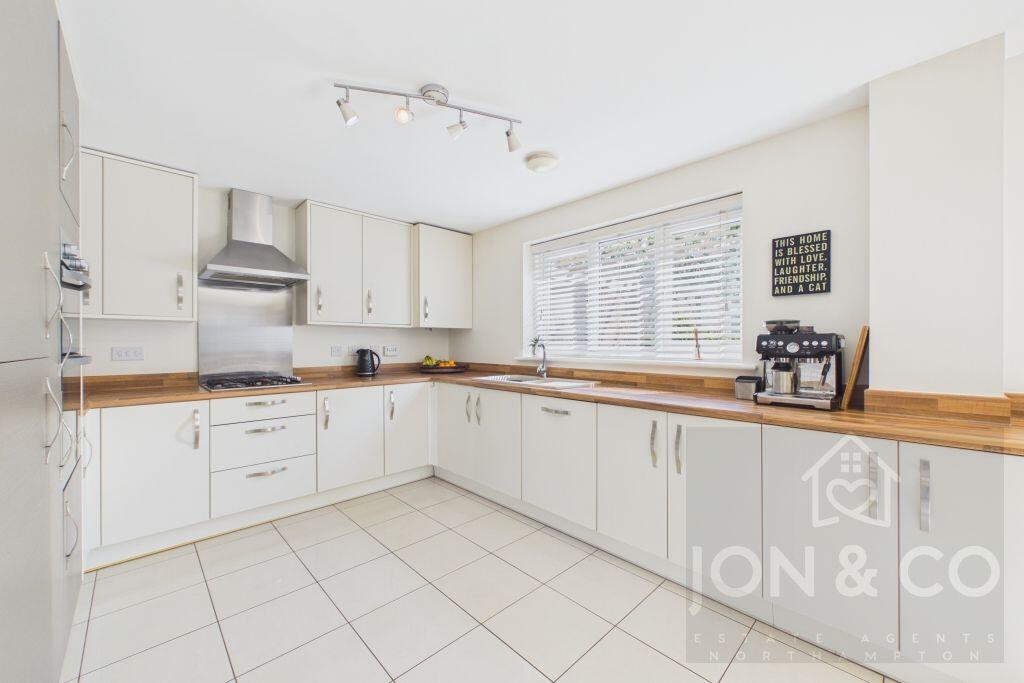 House in Moulton - More