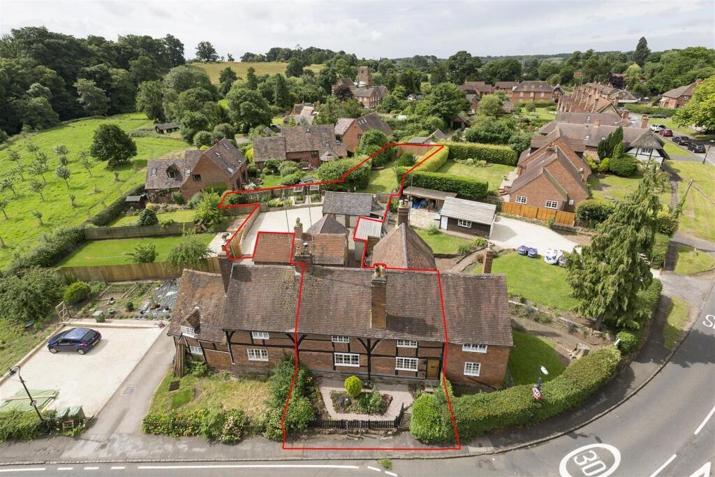 House in Warwick, Stoneleigh - View 4