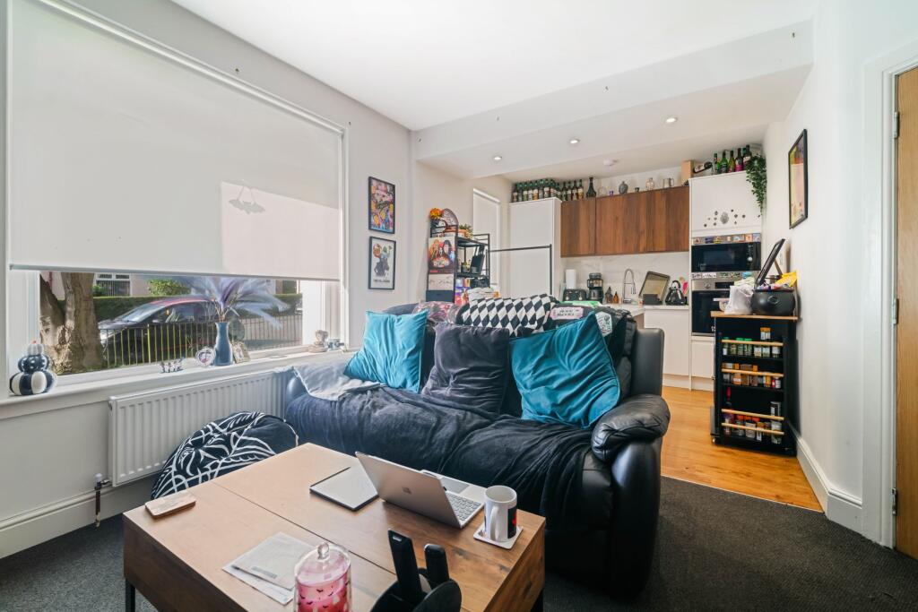 Apartment in Glasgow - View 4