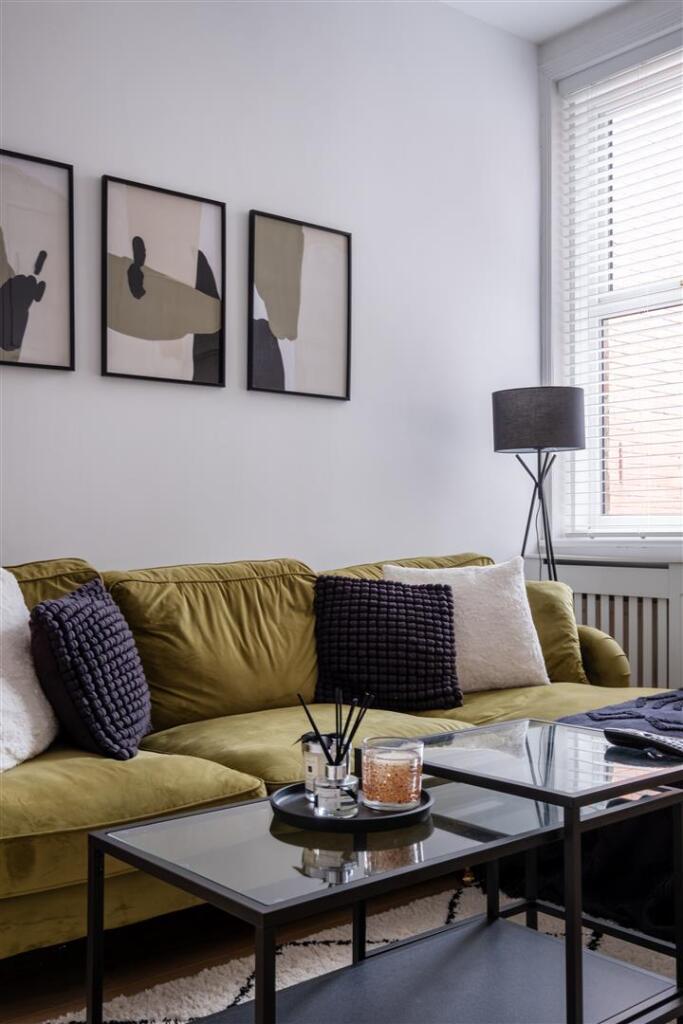 Apartment in Newcastle upon Tyne, Tyne and Wear - View 4