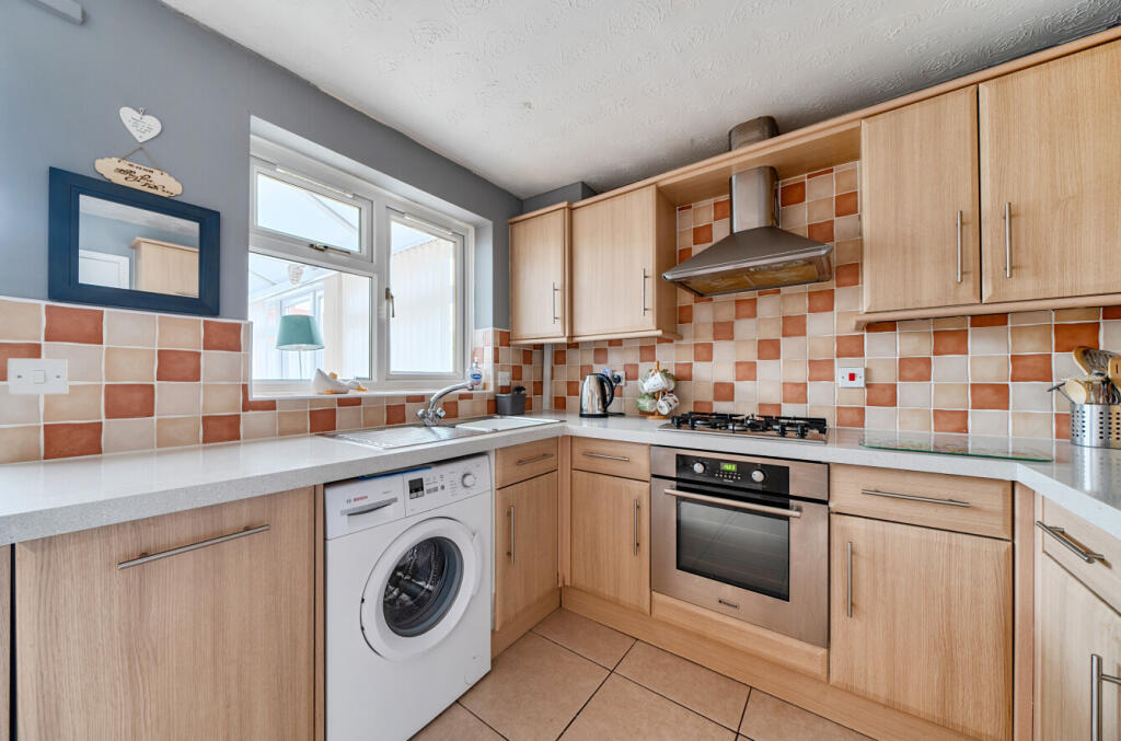 House in Chester, Saltney Ferry, Saltney - More