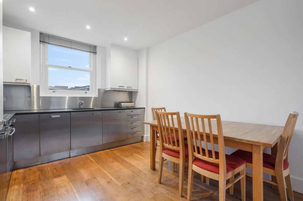 Apartment in London - View 4