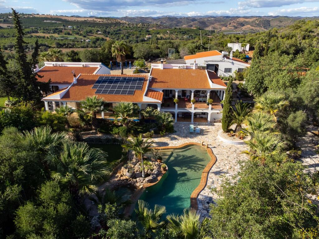 Main image of property: Algarve, Tavira (Santa Maria e Santiago)