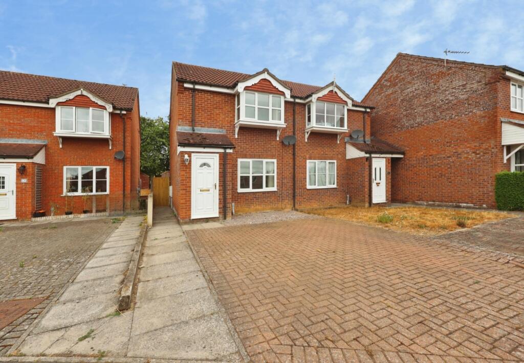 Main image of property: Heathfield Avenue, Branston, Lincoln, Lincolnshire, LN4 1UF