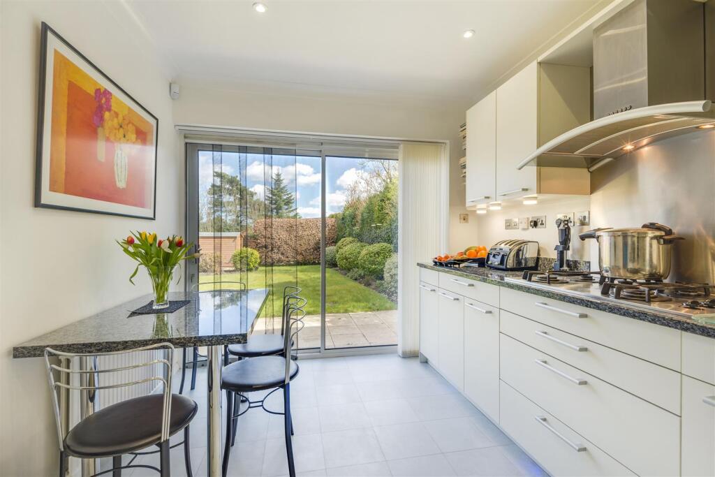 House in Watford - View 5