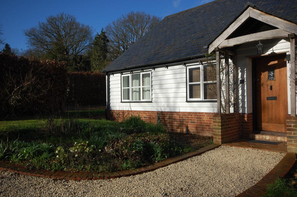 Dry Street, Essex, Langdon Hills photo 2