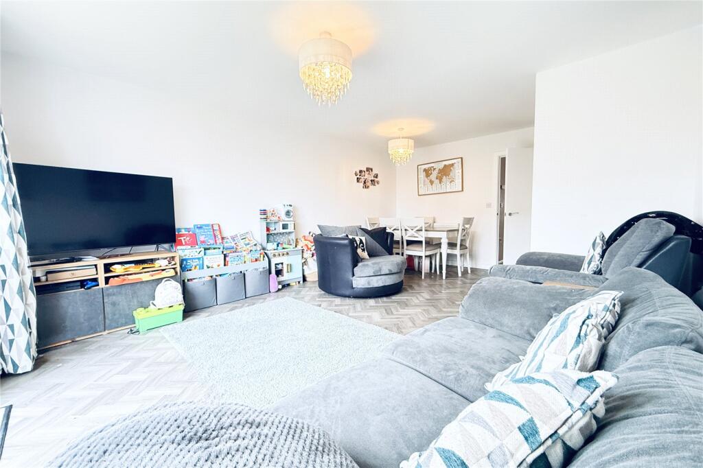 House in Reading - View 4