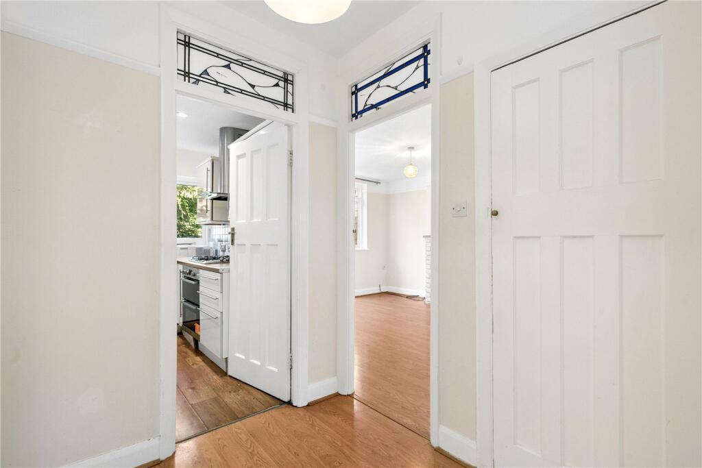 Apartment in London - View 3