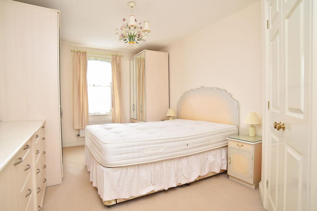 Apartment in Harrogate - View 4
