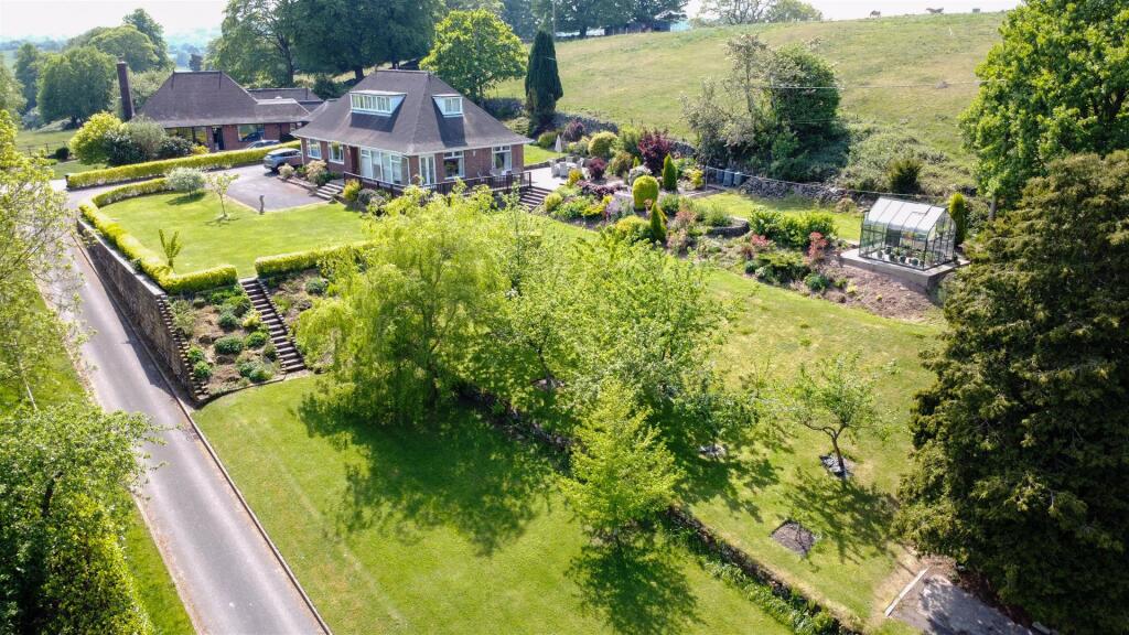 House in Staffordshire Moorlands, Horse Bridge, Longsdon - More