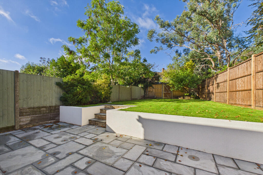 Northridge Way, HP1 2AU photo 3