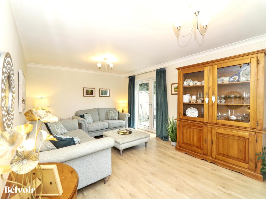 House in Pontypridd, Rhondda Cynon Taf - More
