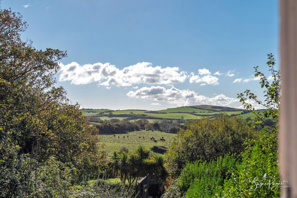 House in Portsmouth, Niton and Whitwell - View 4
