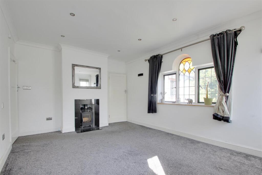 House in Brighton - View 4