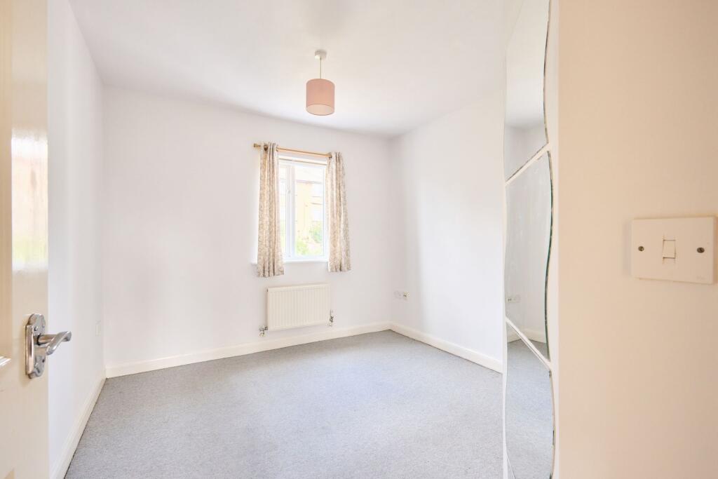 Apartment in Bristol - View 5