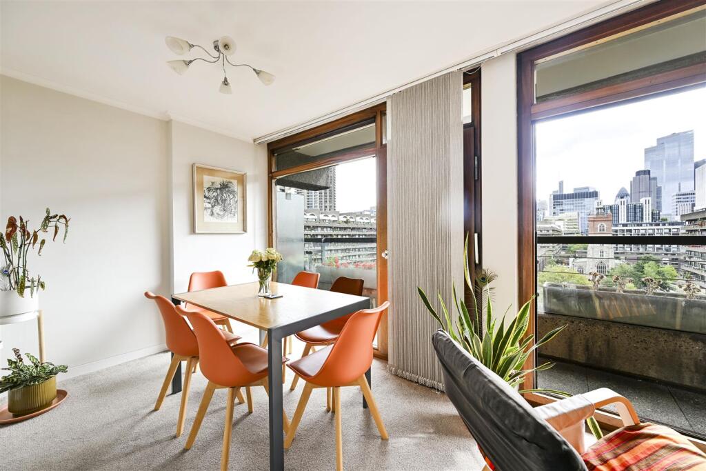 Apartment in London, City of London - More