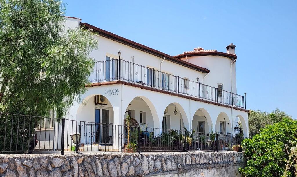 Main image of property: Karsiyaka