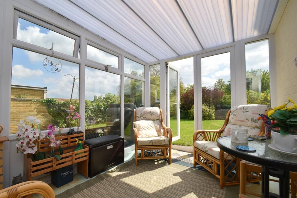 Wood End, Bluntisham, PE28 photo 4