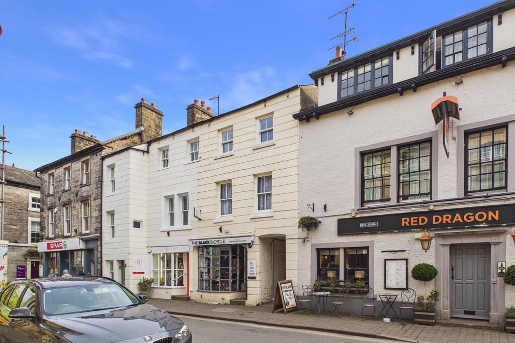 Main image of property: Flat 2, 63 Main Street, Kirkby Lonsdale, LA6 2AH