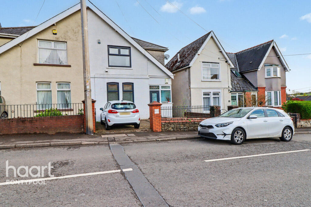 Church Road, Pontypool photo 2