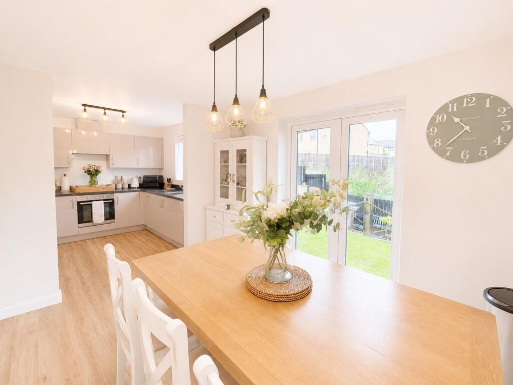 House in Bradford, Allerton Upper Green - More