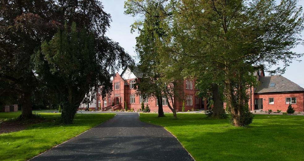 Main image of property: 2 Brooklea Meadows