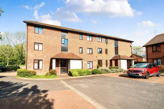 Main image of property: Spenlove Close, Abingdon