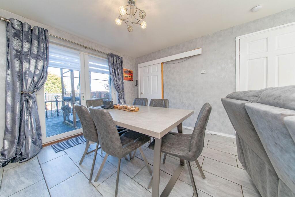 Norman Rise, Dedridge, Livingston, EH54 6NW - More