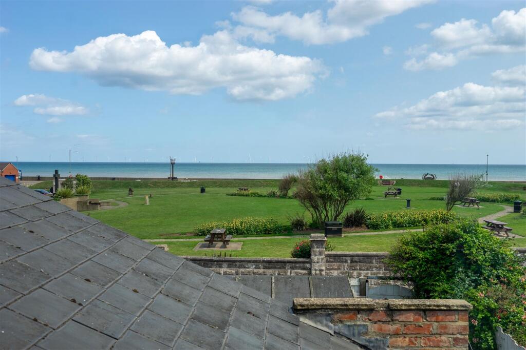 Queen Street, WITHERNSEA - View 2
