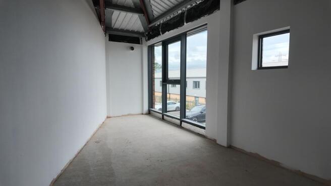 Photo 3