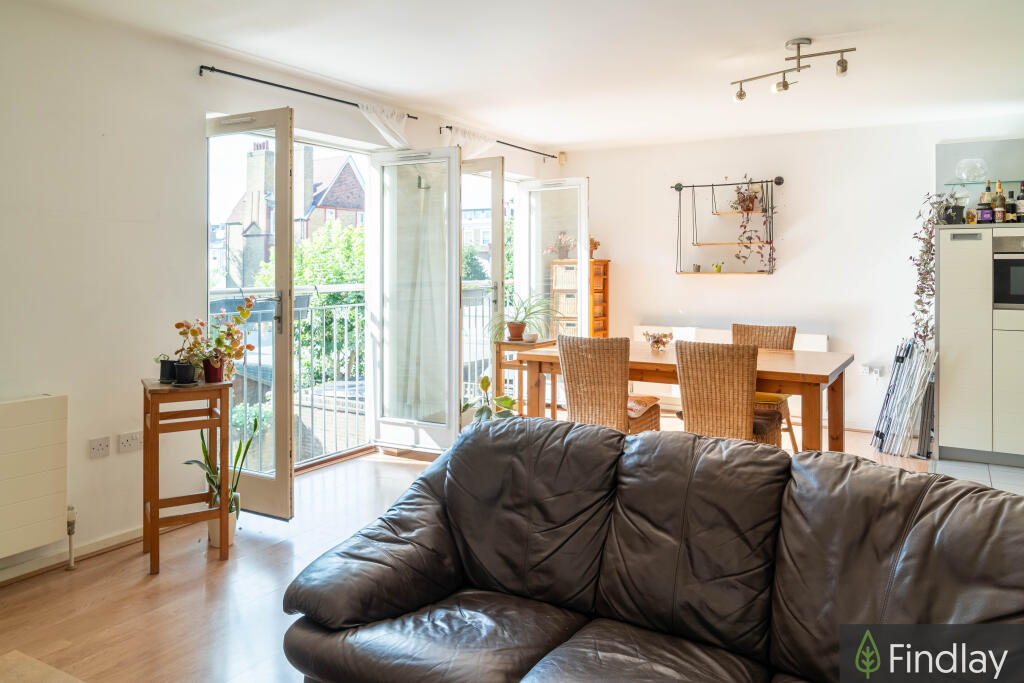 Apartment in London - View 2