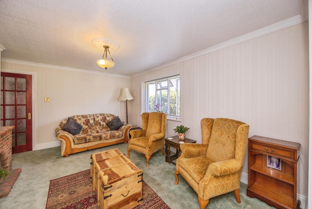 Verbena Crescent, Waterlooville, Hampshire, PO8 - View 4