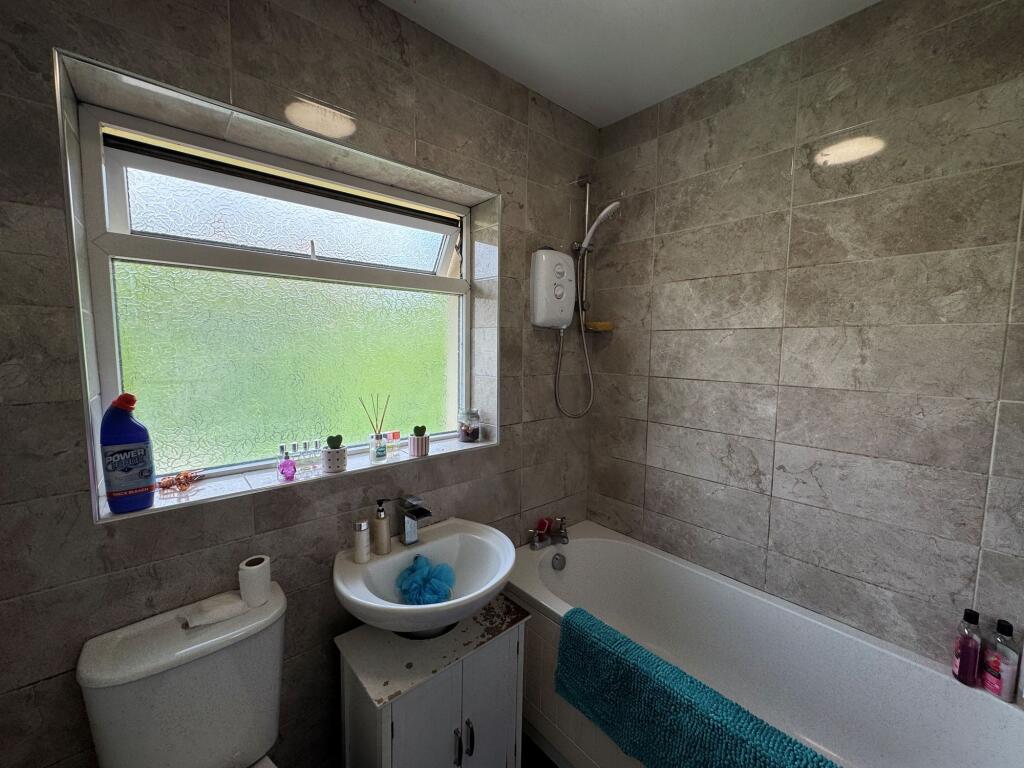 House in Kirklees, West Yorkshire - View 5