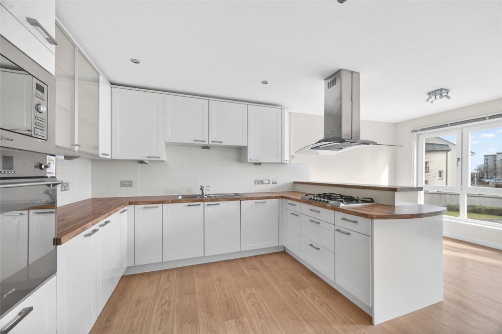 Additional image 4 of 35 Queens Crescent, Aberdeen, AB15 4AZ