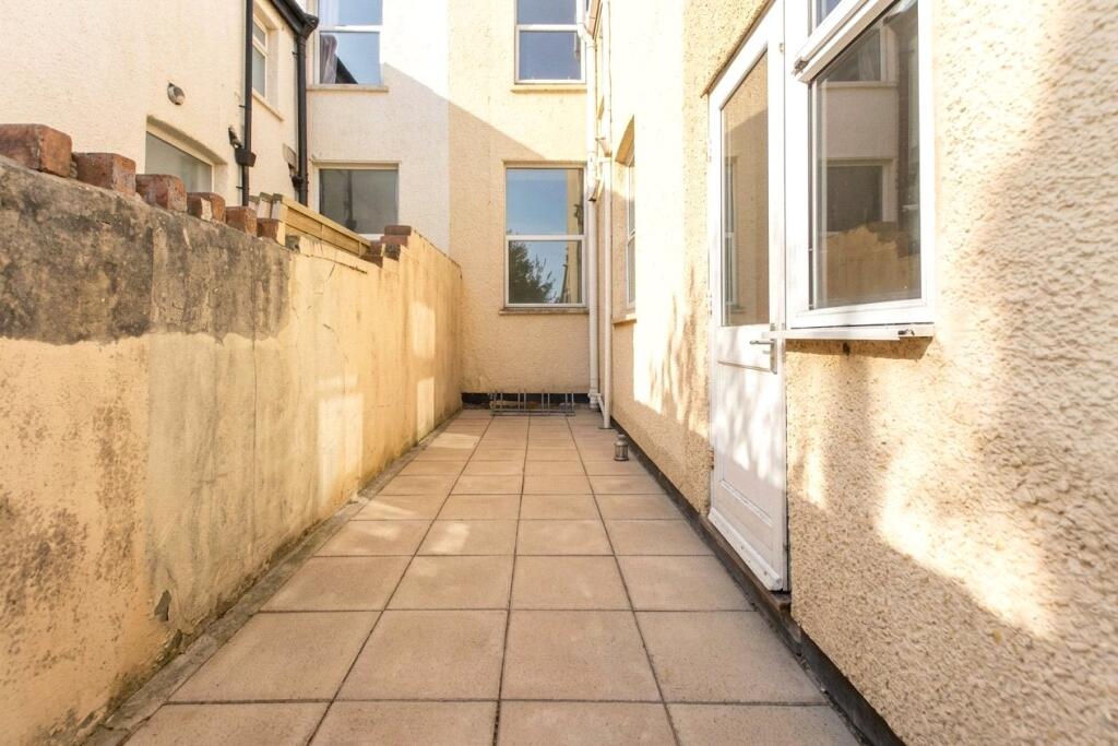 House in Bristol, Pigsty Hill, Ashley Down - View 4