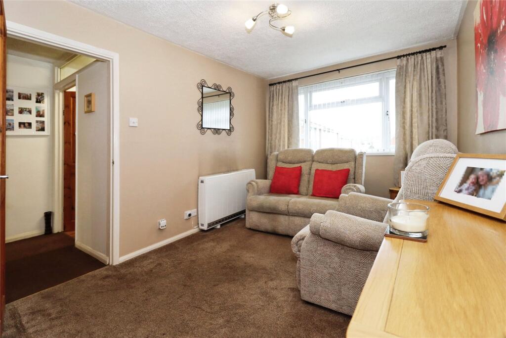 Badgeworth, BRISTOL, Avon, BS37 photo 3