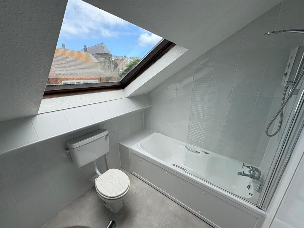 Apartment in Scarborough, North Yorkshire - More