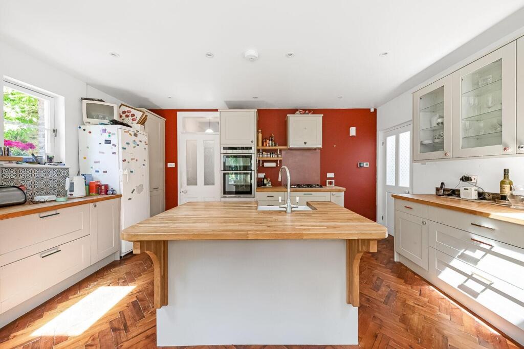 House in London - More
