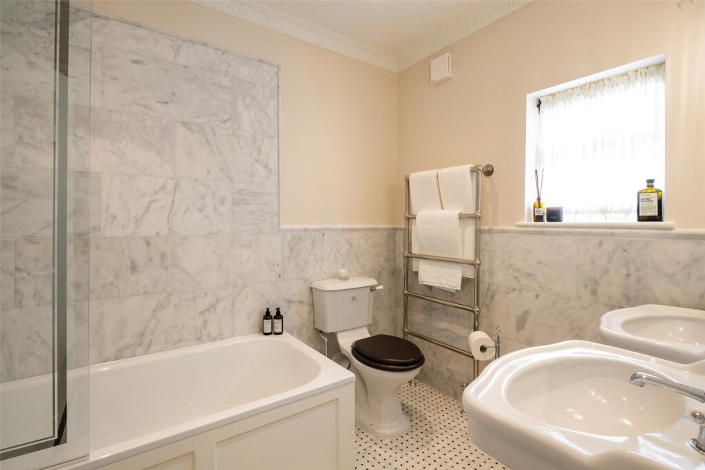 4 bedroom terraced house for rent