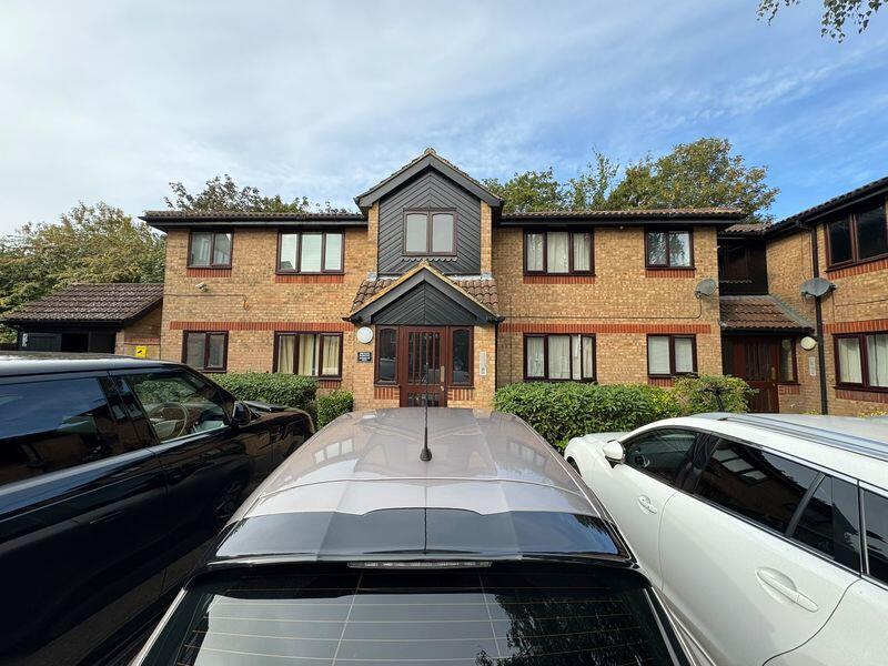Main image of property: Rodeheath, Luton